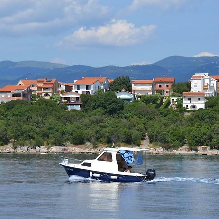 Apartman Lana Appartement Omišalj Buitenkant foto